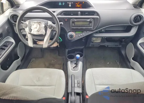 2014 Toyota Prius C из США, поврежденный, VIN JTDKDTB34E1066767